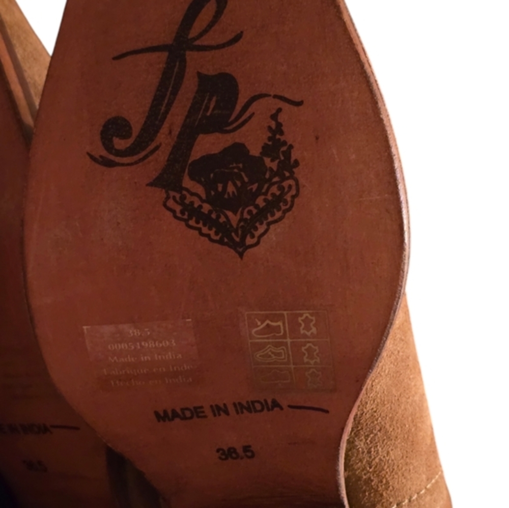 Free People Sway Low Slouch Boots Tan pointed Toe Stacked Heel Size 36.5 6 41 US - Picture 10 of 13